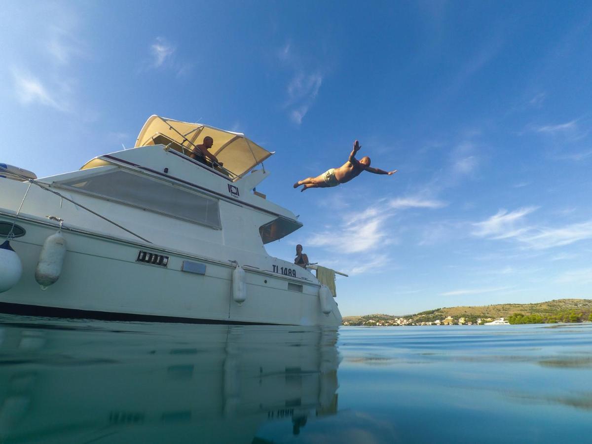 Luxury Apartment With Heating Pool Šibenik Exterior foto